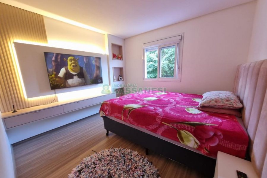 Apto Mobiliado com 68m², 2 dormitórios, 1 vaga, no bairro Nossa Senhora da Saúde em Caxias do Sul para Alugar