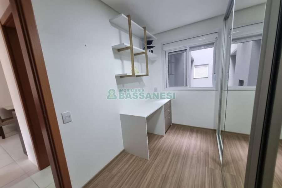 Apto Mobiliado com 68m², 2 dormitórios, 1 vaga, no bairro Nossa Senhora da Saúde em Caxias do Sul para Alugar