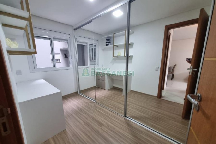 Apto Mobiliado com 68m², 2 dormitórios, 1 vaga, no bairro Nossa Senhora da Saúde em Caxias do Sul para Alugar