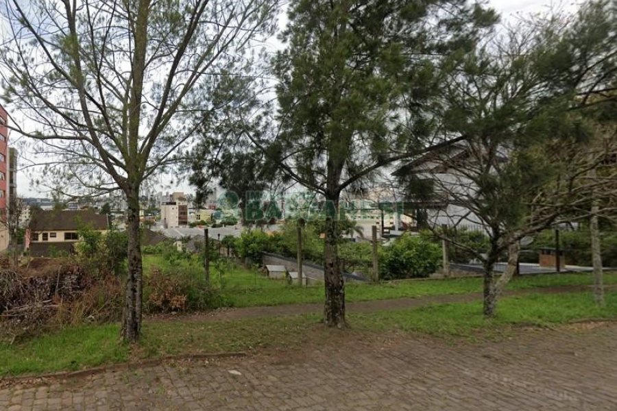 Terreno com 375m², no bairro Colina Sorriso em Caxias do Sul para Comprar