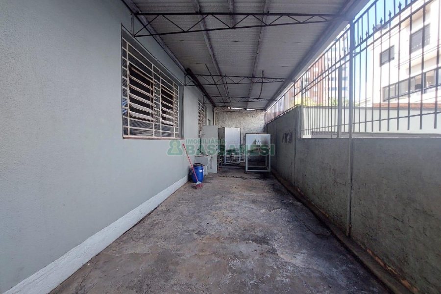 Loja com 200m², no bairro Cristo Redentor em Caxias do Sul para Alugar