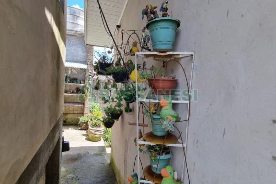 Casa com 118m², 4 dormitórios, no bairro Kayser em Caxias do Sul para Comprar