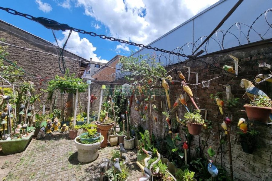 Casa com 118m², 4 dormitórios, no bairro Kayser em Caxias do Sul para Comprar