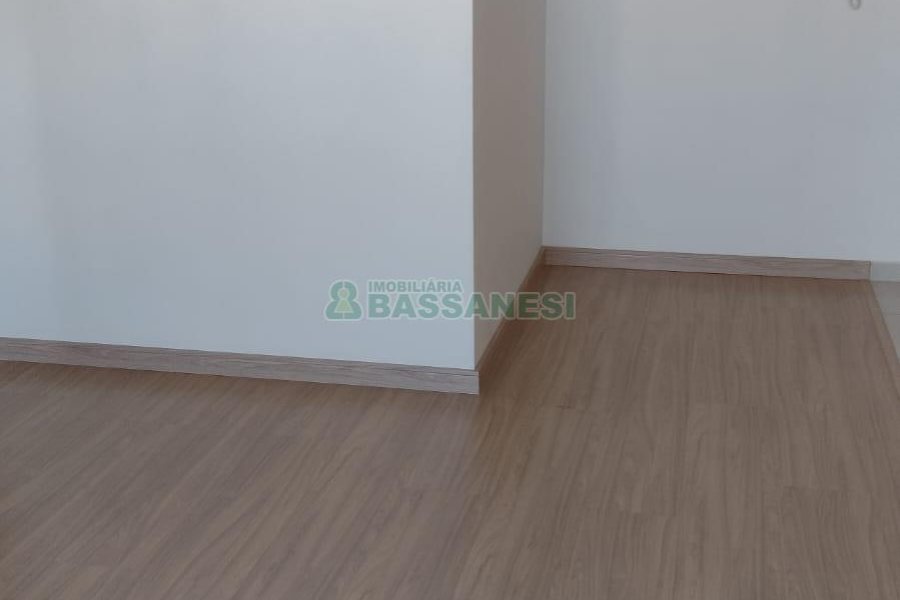 Apartamento com 55m², 2 dormitórios, 1 vaga, no bairro Vila Verde em Caxias do Sul para Comprar