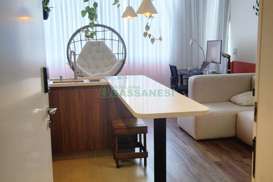 Apartamento com 49m², 1 dormitório, 1 vaga, no bairro Lourdes em Caxias do Sul para Comprar