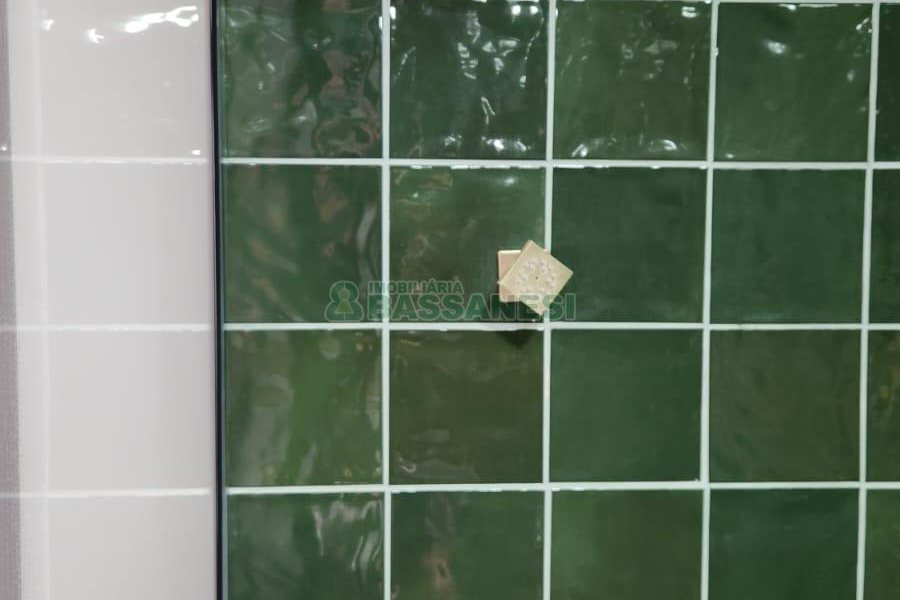 Apartamento com 49m², 1 dormitório, 1 vaga, no bairro Lourdes em Caxias do Sul para Comprar