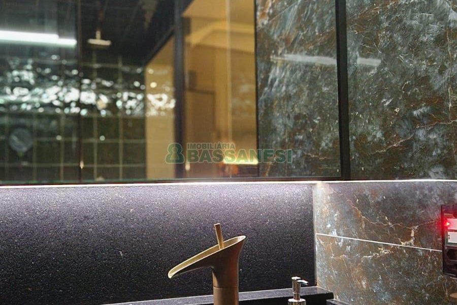 Apartamento com 49m², 1 dormitório, 1 vaga, no bairro Lourdes em Caxias do Sul para Comprar