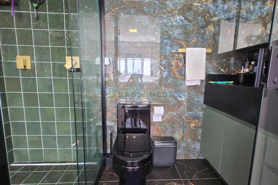 Apartamento com 49m², 1 dormitório, 1 vaga, no bairro Lourdes em Caxias do Sul para Comprar