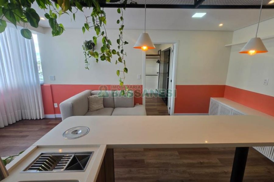 Apartamento com 49m², 1 dormitório, 1 vaga, no bairro Lourdes em Caxias do Sul para Alugar ou Comprar