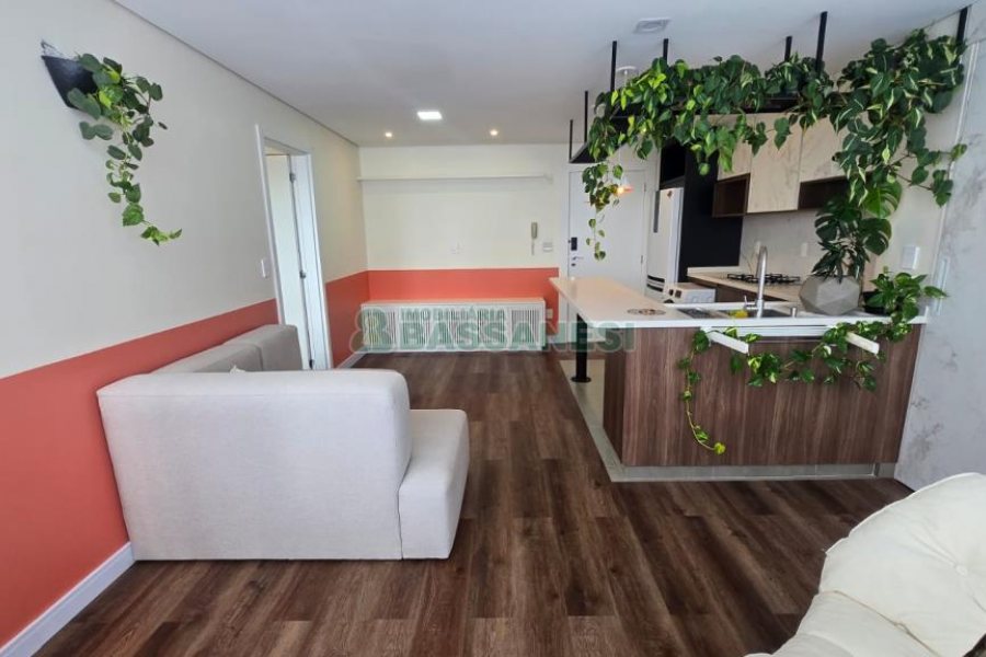 Apartamento com 49m², 1 dormitório, 1 vaga, no bairro Lourdes em Caxias do Sul para Alugar ou Comprar