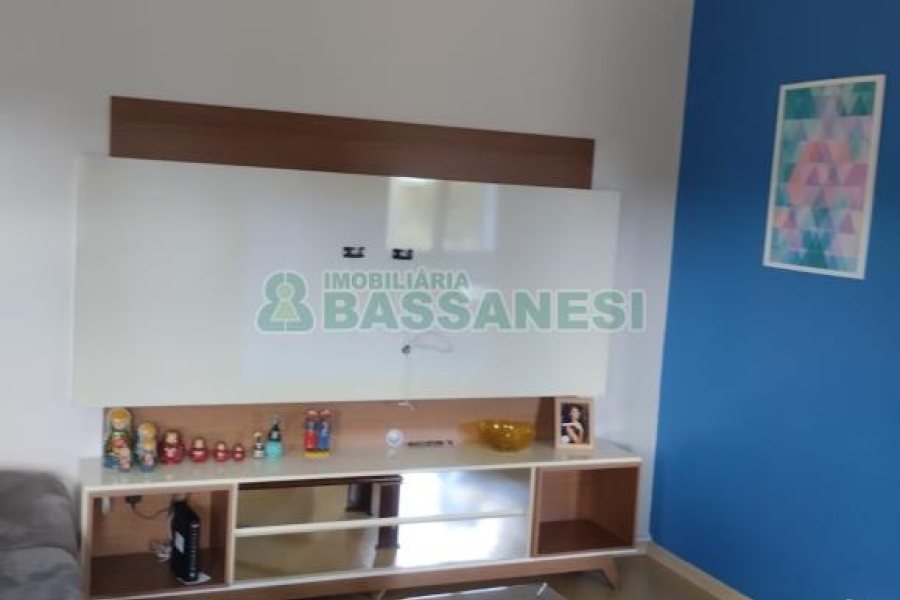 Casa com 132m², 3 dormitórios, 2 vagas, no bairro Desvio Rizzo em Caxias do Sul para Comprar