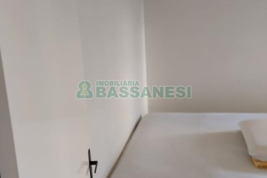 Casa com 132m², 3 dormitórios, 2 vagas, no bairro Desvio Rizzo em Caxias do Sul para Comprar