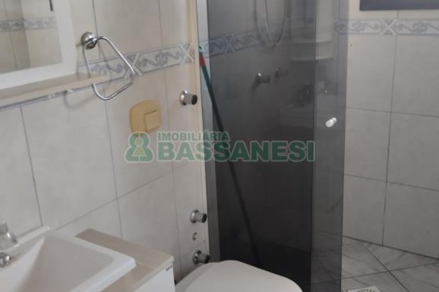 Casa com 132m², 3 dormitórios, 2 vagas, no bairro Desvio Rizzo em Caxias do Sul para Comprar