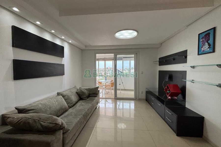 Apto Mobiliado com 82m², 2 dormitórios, 2 vagas, no bairro Lourdes em Caxias do Sul para Alugar