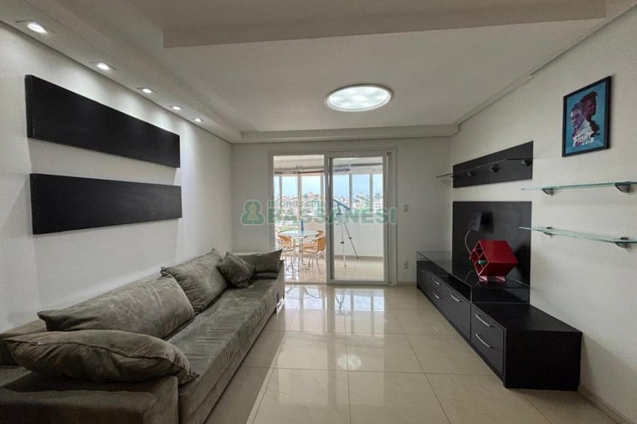 Apto Mobiliado com 82m², 2 dormitórios, 2 vagas, no bairro Lourdes em Caxias do Sul para Alugar