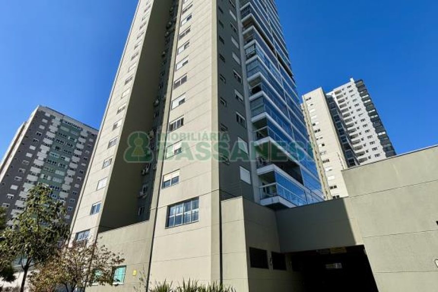 Apto Mobiliado com 114m², 3 dormitórios, 2 vagas, no bairro Madureira em Caxias do Sul para Alugar ou Comprar