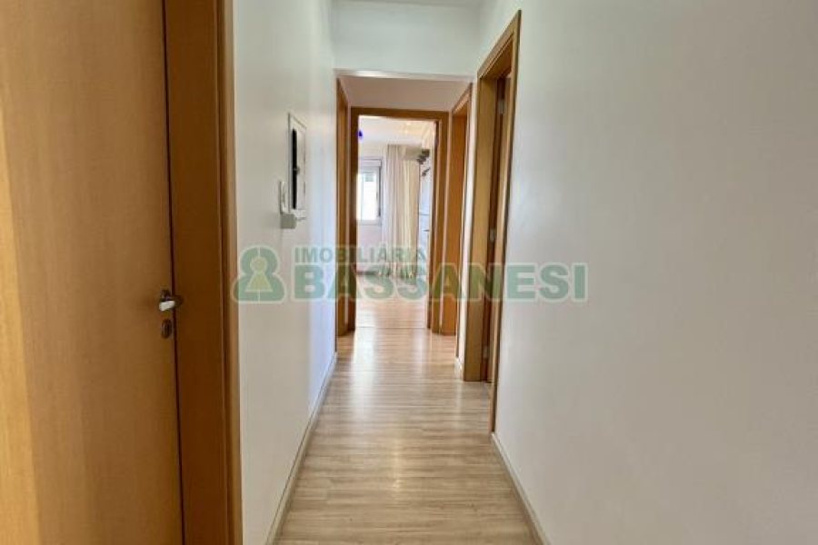 Apto Mobiliado com 114m², 3 dormitórios, 2 vagas, no bairro Madureira em Caxias do Sul para Alugar ou Comprar