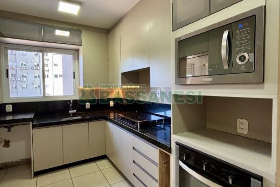 Apto Mobiliado com 114m², 3 dormitórios, 2 vagas, no bairro Madureira em Caxias do Sul para Alugar ou Comprar