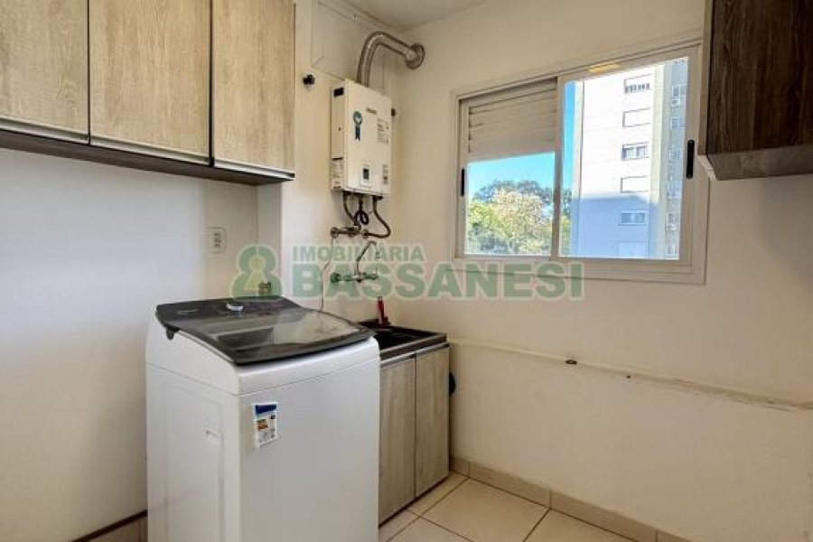 Apto Mobiliado com 114m², 3 dormitórios, 2 vagas, no bairro Madureira em Caxias do Sul para Alugar ou Comprar