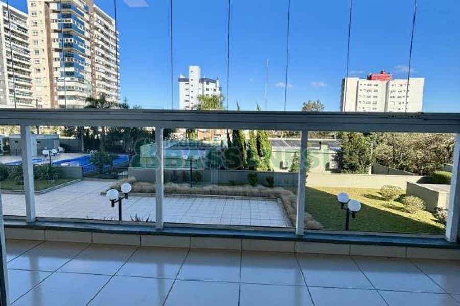 Apto Mobiliado com 114m², 3 dormitórios, 2 vagas, no bairro Madureira em Caxias do Sul para Alugar ou Comprar
