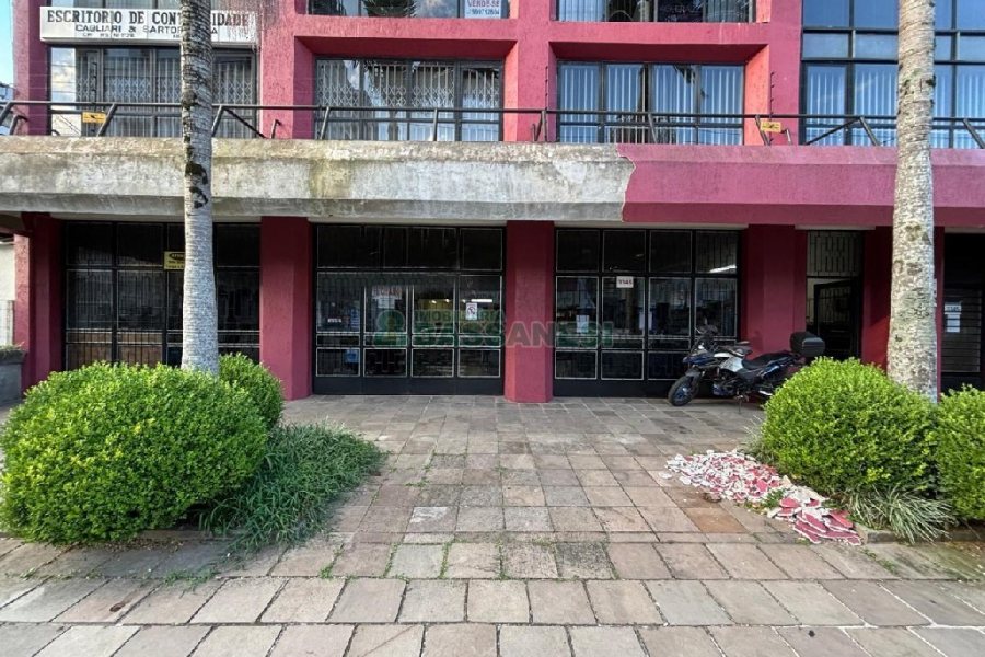 Loja com 518m², no bairro Rio Branco em Caxias do Sul para Alugar