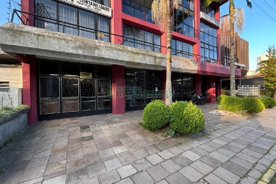 Loja com 518m², no bairro Rio Branco em Caxias do Sul para Alugar