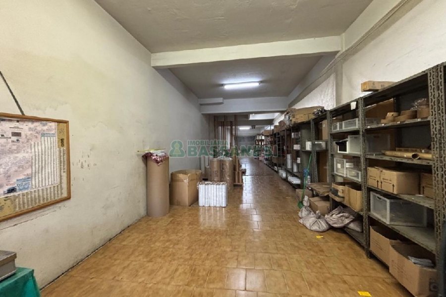 Loja com 518m², no bairro Rio Branco em Caxias do Sul para Alugar
