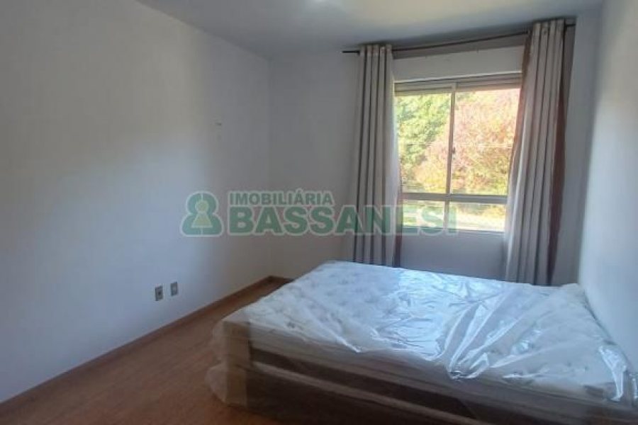 Apartamento com 72m², 2 dormitórios, 1 vaga, no bairro Lourdes em Caxias do Sul para Comprar