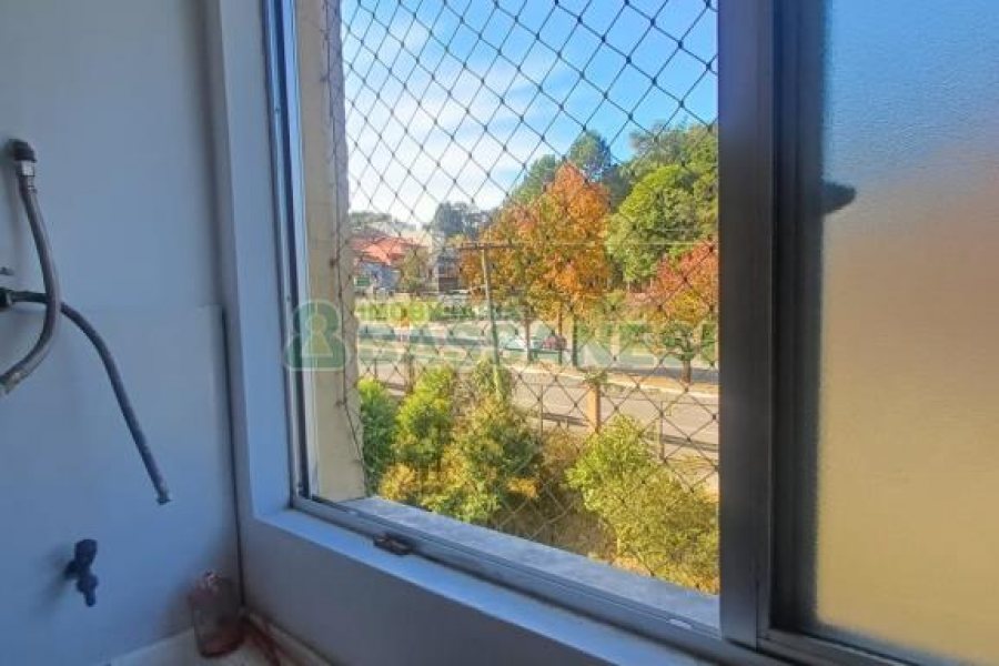 Apartamento com 72m², 2 dormitórios, 1 vaga, no bairro Lourdes em Caxias do Sul para Comprar