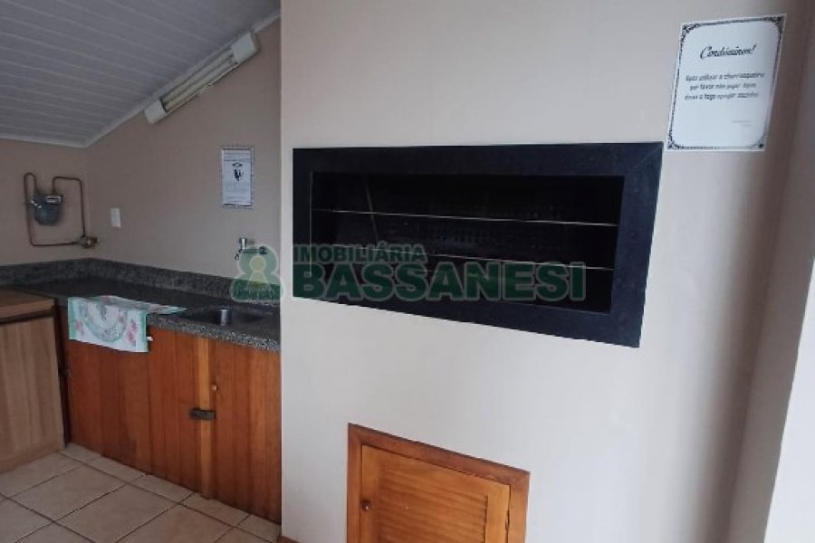 Apartamento com 72m², 2 dormitórios, 1 vaga, no bairro Lourdes em Caxias do Sul para Comprar