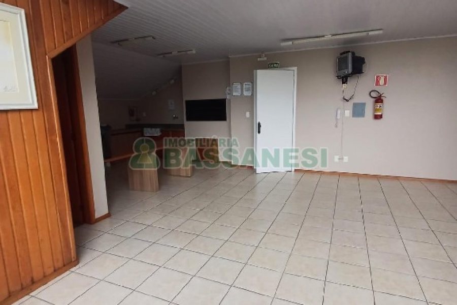 Apartamento com 72m², 2 dormitórios, 1 vaga, no bairro Lourdes em Caxias do Sul para Comprar