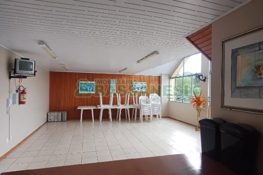 Apartamento com 72m², 2 dormitórios, 1 vaga, no bairro Lourdes em Caxias do Sul para Comprar