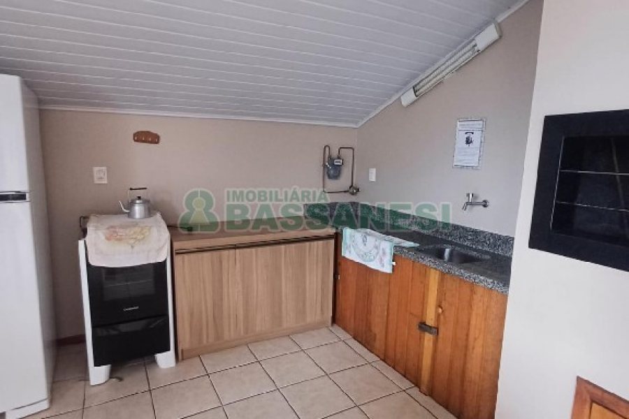 Apartamento com 72m², 2 dormitórios, 1 vaga, no bairro Lourdes em Caxias do Sul para Comprar