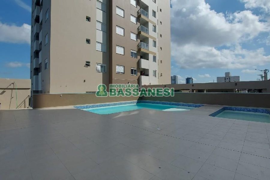 Apartamento com 55m², 2 dormitórios, 2 vagas, no bairro Panazzolo em Caxias do Sul para Comprar