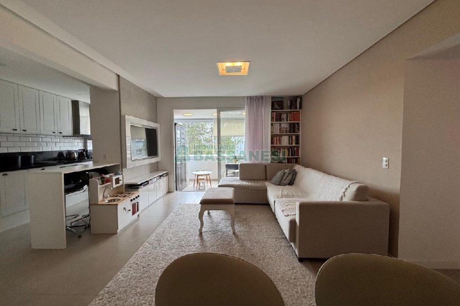 Apto Mobiliado com 100m², 2 dormitórios, 2 vagas, no bairro Jardim América em Caxias do Sul para Alugar