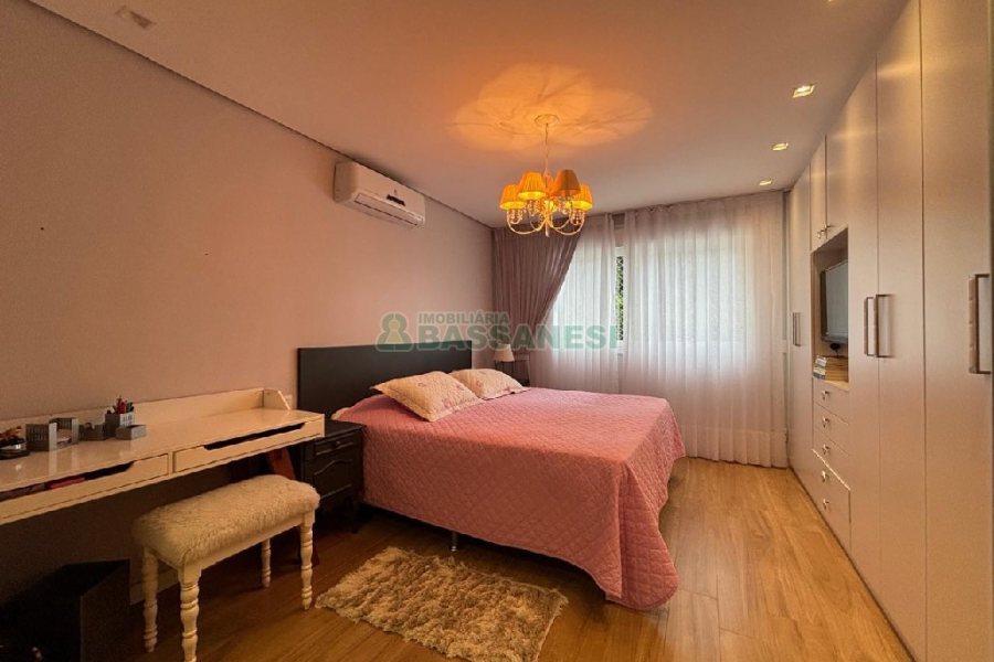 Apto Mobiliado com 100m², 2 dormitórios, 2 vagas, no bairro Jardim América em Caxias do Sul para Alugar