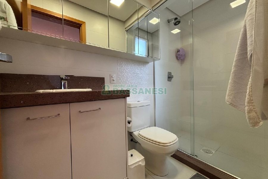 Apto Mobiliado com 100m², 2 dormitórios, 2 vagas, no bairro Jardim América em Caxias do Sul para Alugar