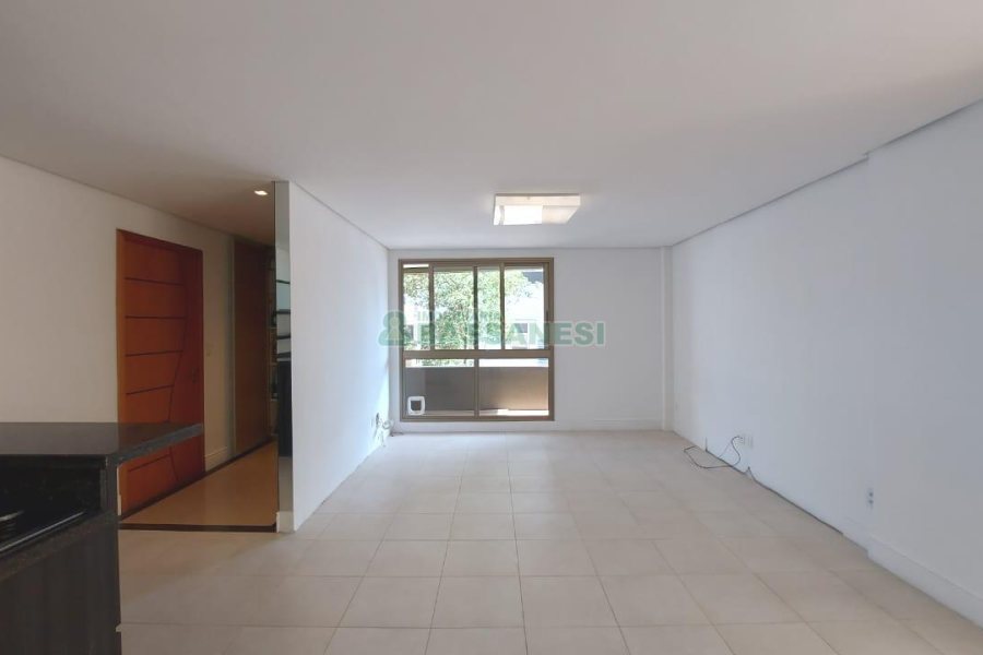 Apartamento com 175m², 3 dormitórios, 2 vagas, no bairro Villagio Iguatemi em Caxias do Sul para Comprar