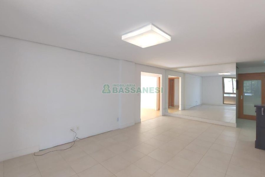 Apartamento com 175m², 3 dormitórios, 2 vagas, no bairro Villagio Iguatemi em Caxias do Sul para Comprar