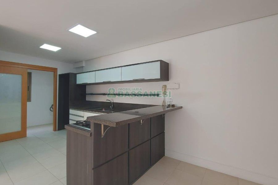 Apartamento com 175m², 3 dormitórios, 2 vagas, no bairro Villagio Iguatemi em Caxias do Sul para Comprar