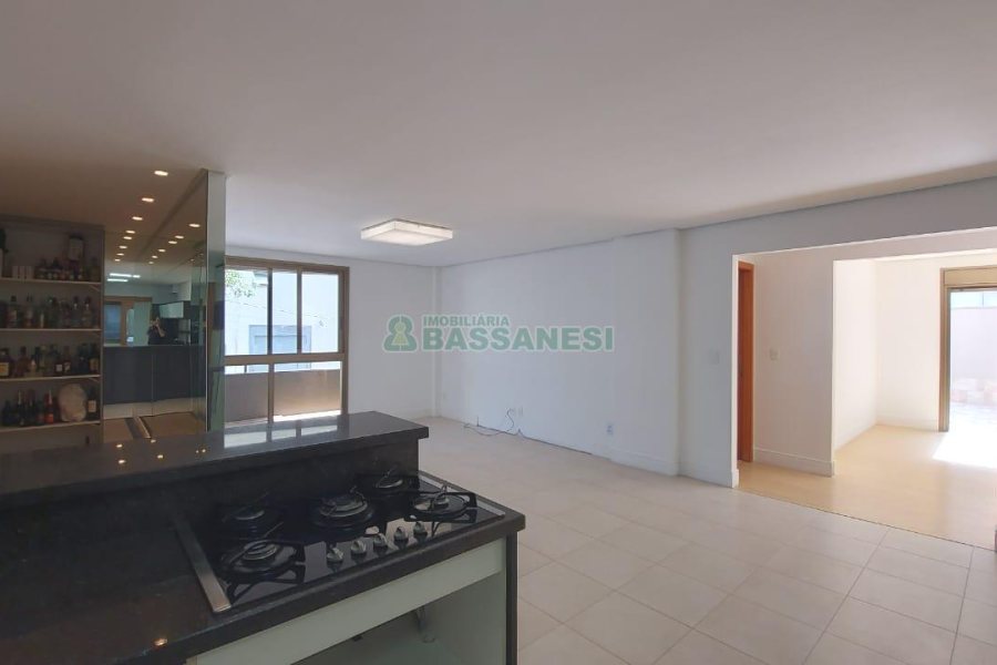 Apartamento com 175m², 3 dormitórios, 2 vagas, no bairro Villagio Iguatemi em Caxias do Sul para Comprar