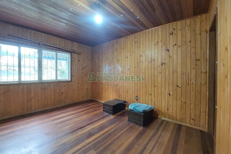 Casa com 162m², 3 dormitórios, 2 vagas, no bairro Rio Branco em Caxias do Sul para Comprar