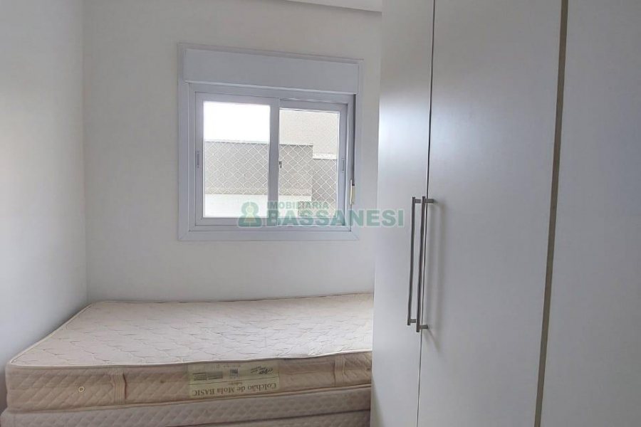 Apto Mobiliado com 50m², 2 dormitórios, 1 vaga, no bairro Bela Vista em Caxias do Sul para Alugar