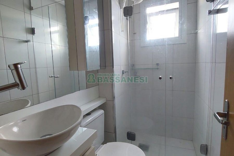 Apto Mobiliado com 50m², 2 dormitórios, 1 vaga, no bairro Bela Vista em Caxias do Sul para Alugar