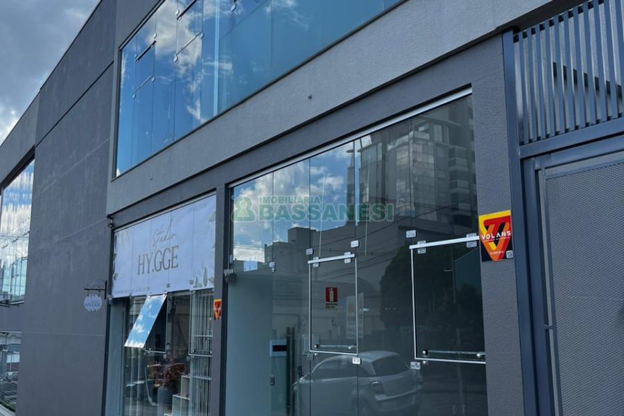 Loja com 50m², 1 vaga, no bairro Cruzeiro em Caxias do Sul para Comprar