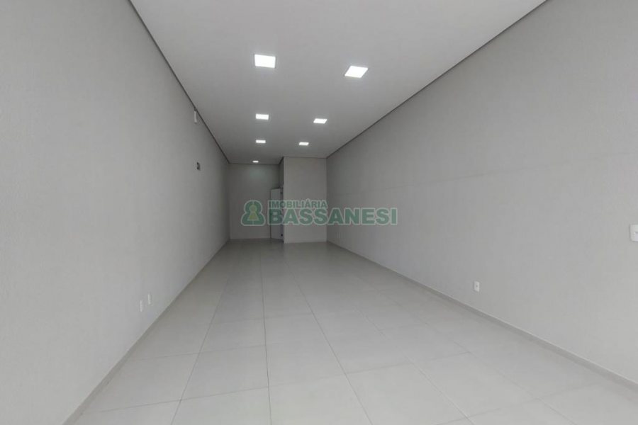 Loja com 50m², 1 vaga, no bairro Cruzeiro em Caxias do Sul para Alugar ou Comprar