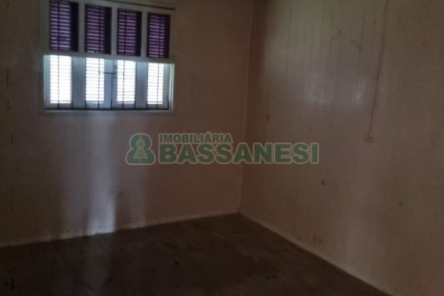 Casa com 80m², 3 dormitórios, 2 vagas, no bairro Bela Vista em Caxias do Sul para Comprar