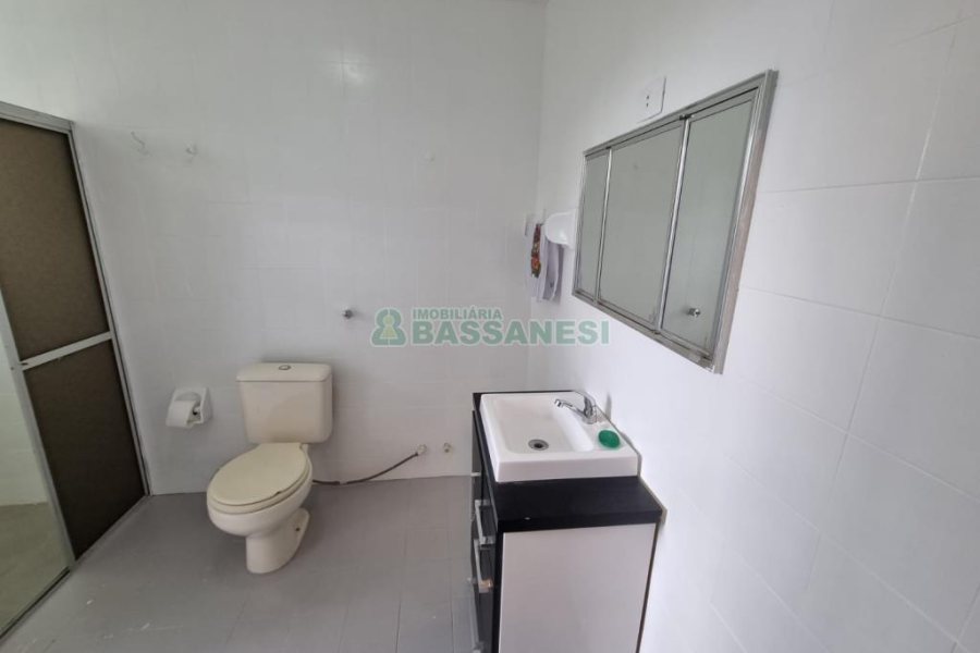 Apartamento com 96m², 2 dormitórios, 4 vagas, no bairro Cinqüentenário em Caxias do Sul para Comprar