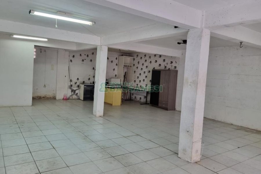 Apartamento com 96m², 2 dormitórios, 4 vagas, no bairro Cinqüentenário em Caxias do Sul para Comprar