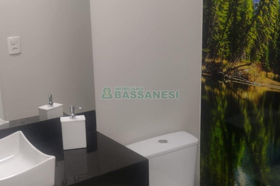 Sala com 42m², no bairro Centro em Caxias do Sul para Comprar